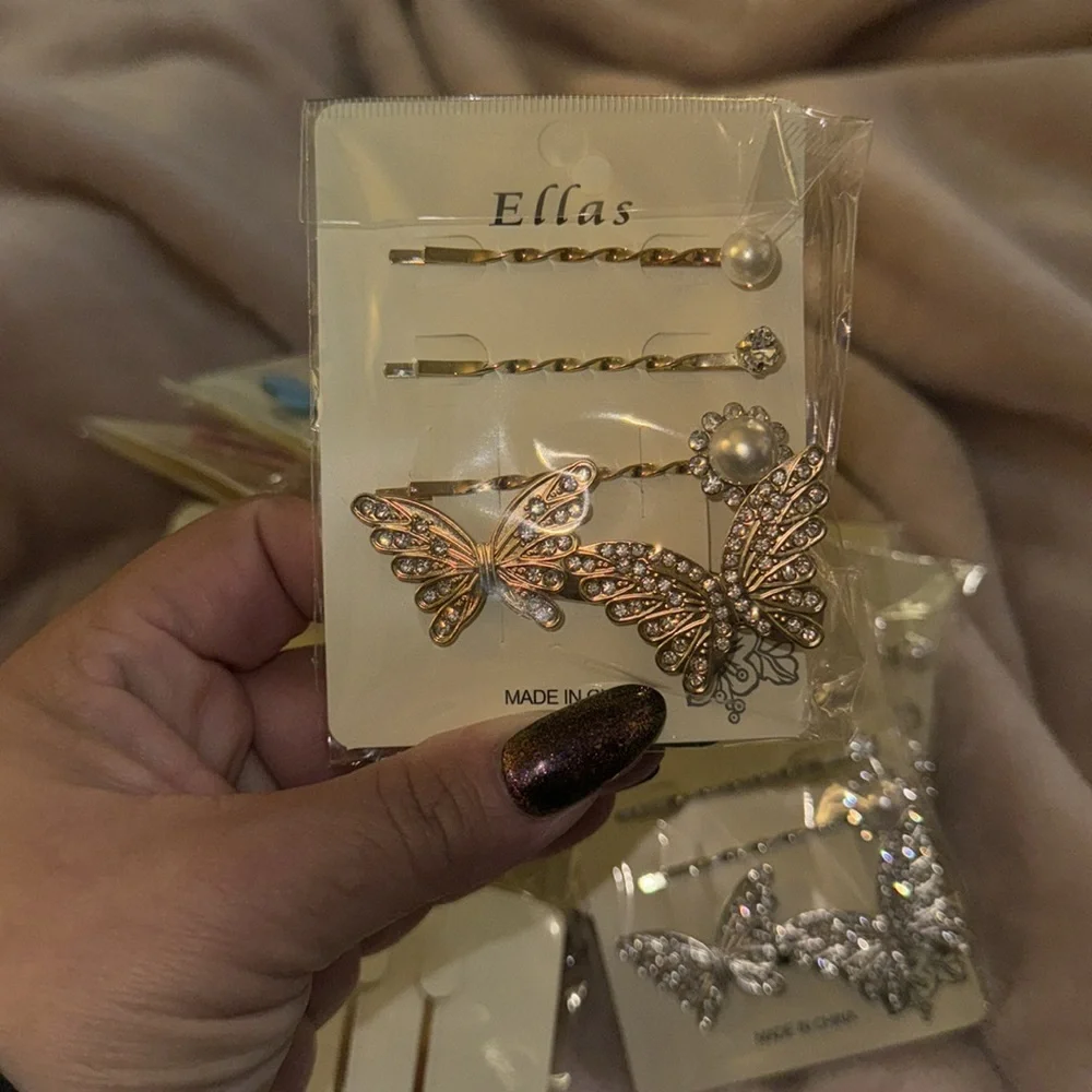 Butterfly 🦋 hair‎ clips new